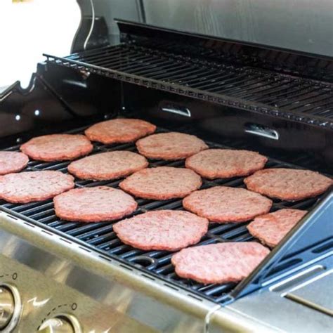 how long to cook frozen hamburger on bbq